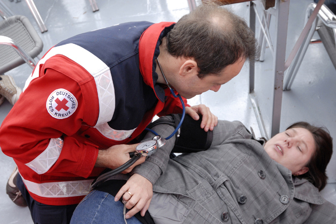 Betreuungsdienst Bei Ereignissen mit Personenschäden wird die Rettungsdienstleitstelle je nach dem Ausmaß der Schadenslage, alle zur Verfügung stehenden eigenen Rettungsmittel alarmieren und einsetzen.